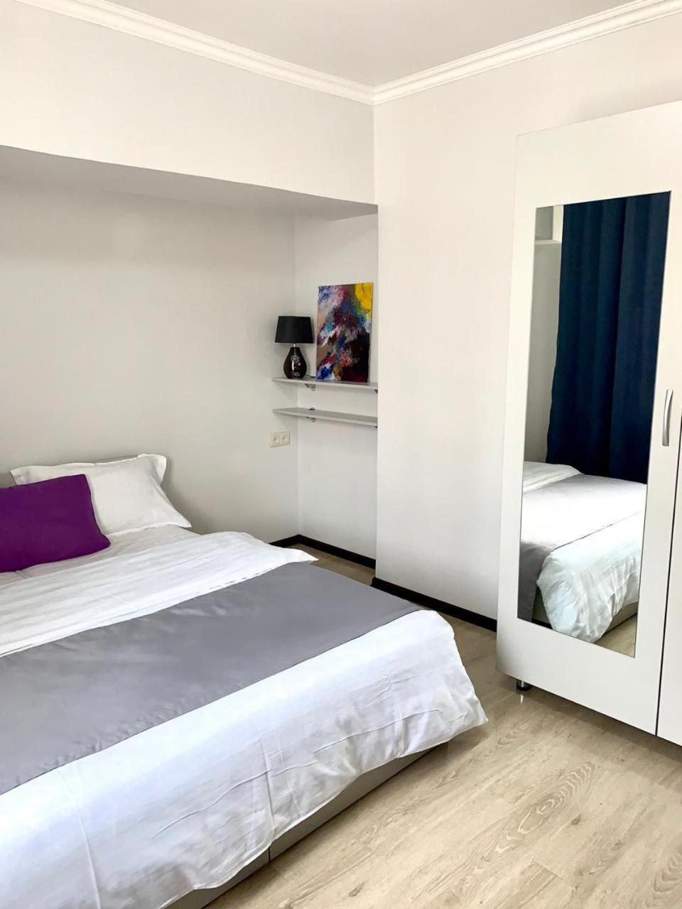 R.Street Hotel Almaty Bagian luar foto
